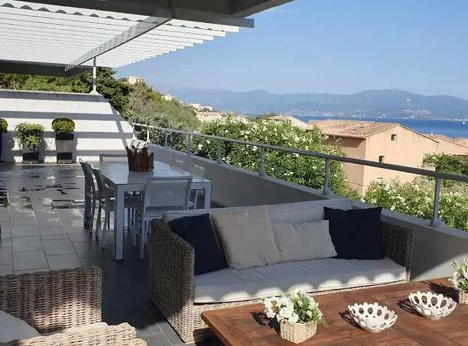 Golfe Pres Des Plages